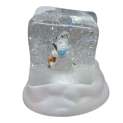 Lighted Swirl Polar Bears Cube Snowglobe